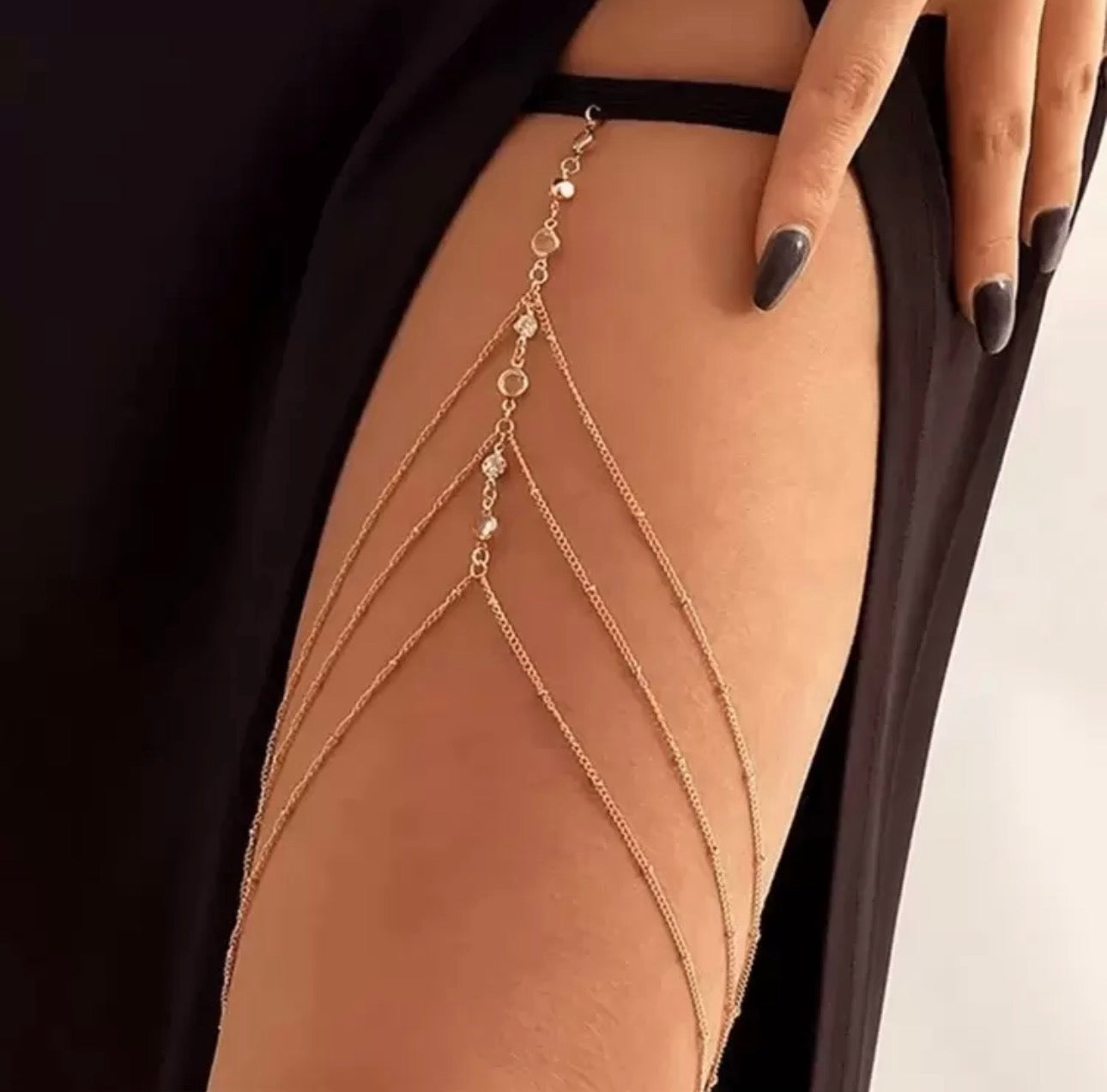 Golden Elegance - Luxus Beinschmuck mit Ketten